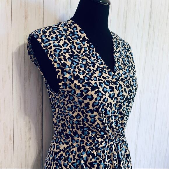 BCBGMaxazria cream blue black leopard print faux wrap dress size Small NWT - Picture 3 of 8